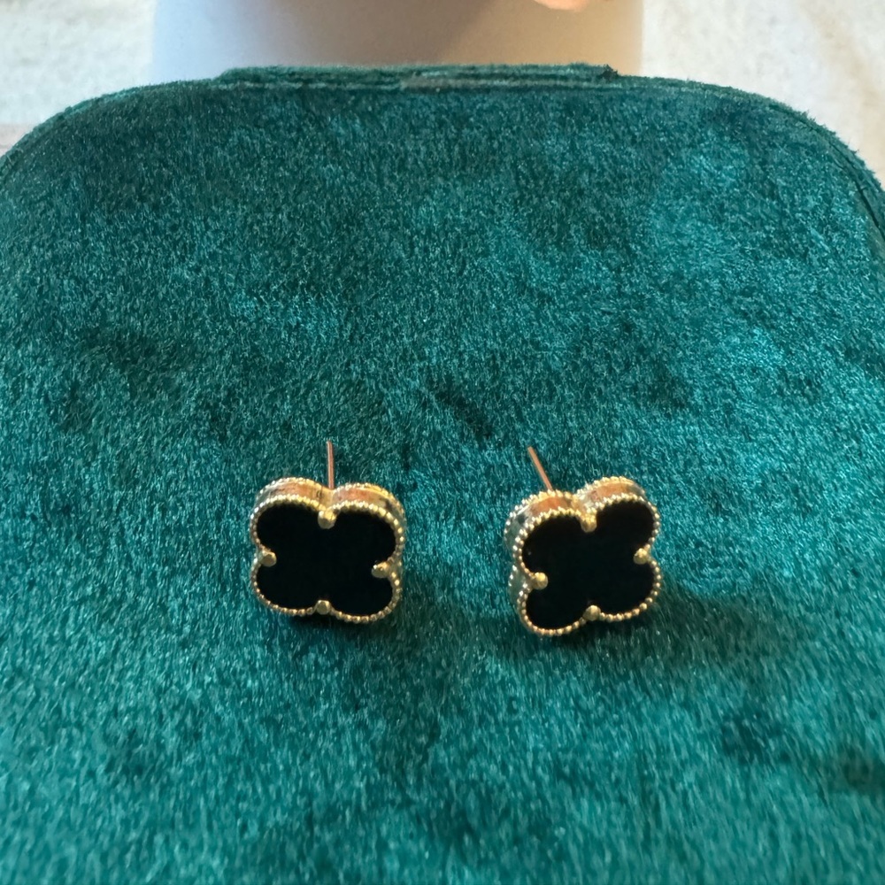 18k Real gold clover Black and Gold Stud Earrings
